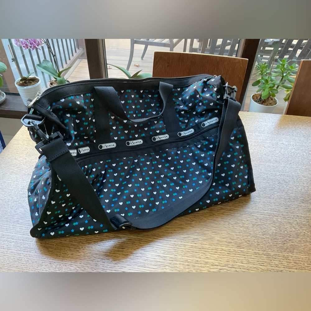 LESPORTSAC Medium Black, Blue and Green Star & Heart Duffel Bag/Weekender - Picture 7 of 11